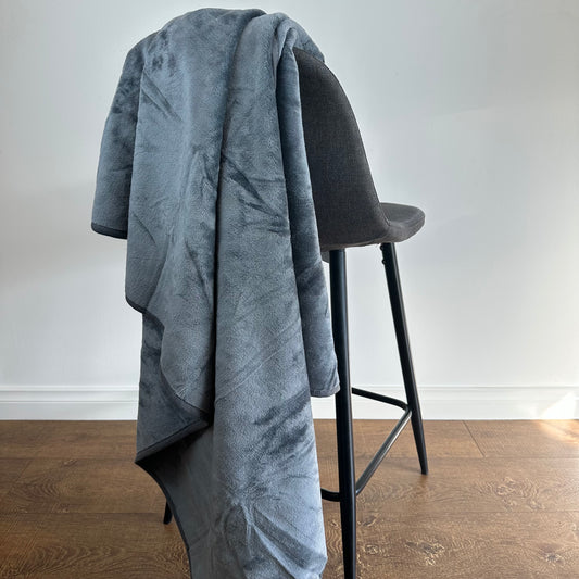 Medium Waterproof Blanket - Stormy Grey