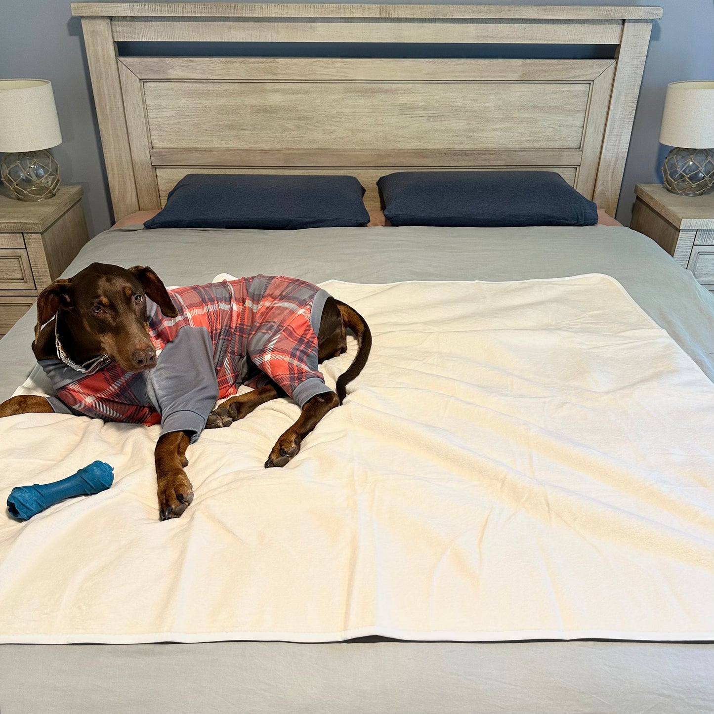 Medium Waterproof Blanket - Marshmallow