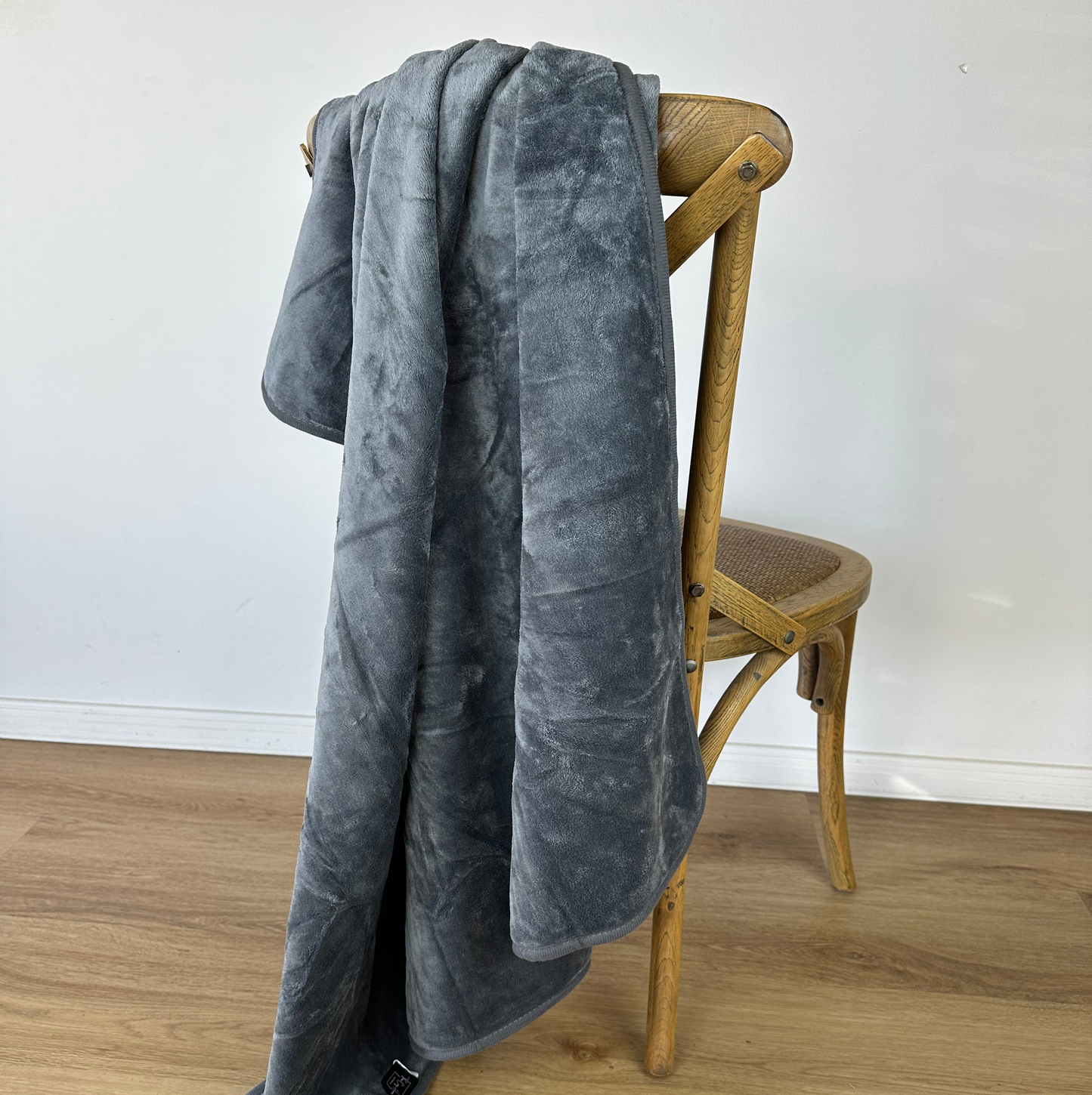 Medium Waterproof Blanket - Stormy Grey