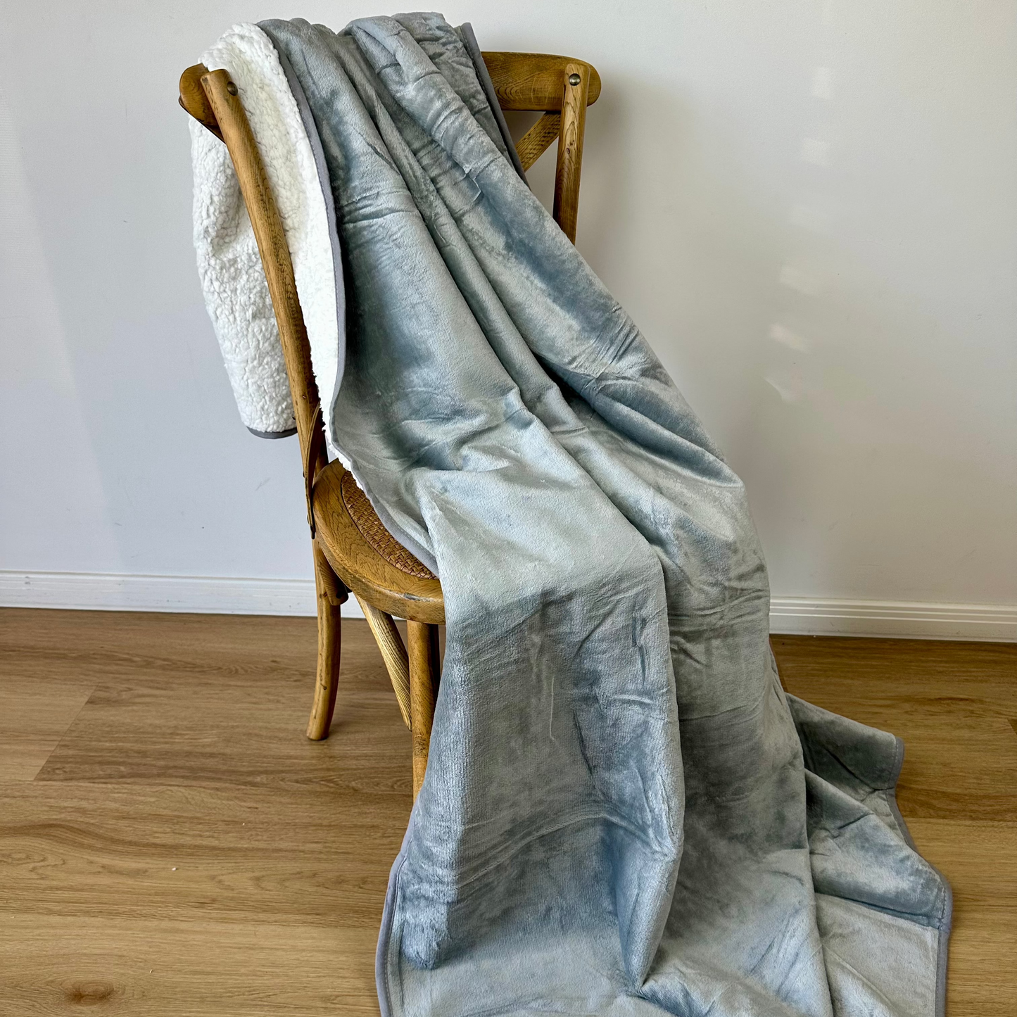 Large Waterproof Blanket - Misty Grey